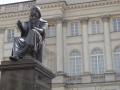 05: Kopernikus-Denkmal vor dem heutigen Hauptsitz der Polnischen Akademie der Wissenschaften